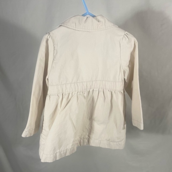 Genuine Kids by OshKosh 3T Tan overcoat with flower detail - Picture 4 of 5